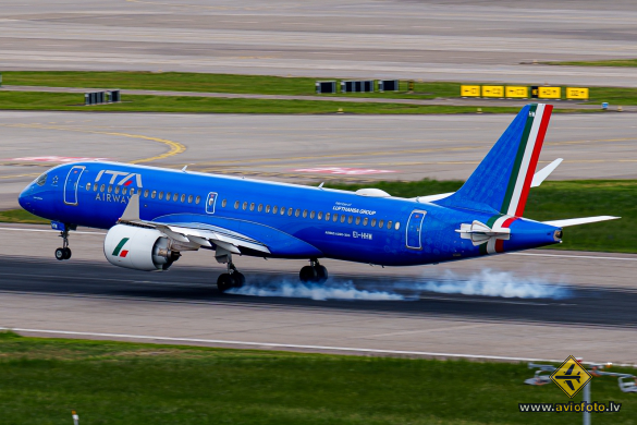 Airbus A220-300